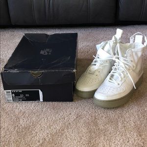 Woman SF Air force 1 Mid